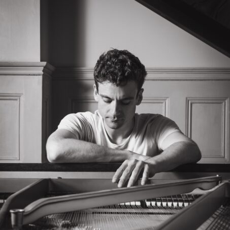 Alexander_Ullman_photo_by_Paul_Marc_Mitchell